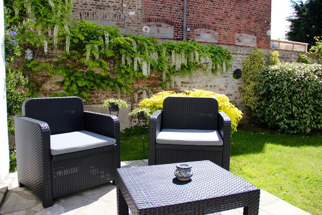 B&B Le Cercle De Malines Calais Exterior photo